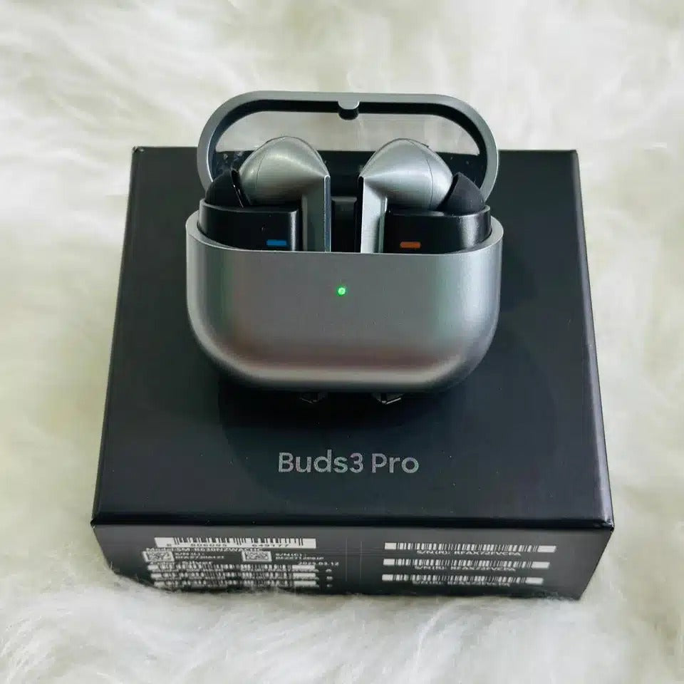 Samsung Galaxy Ultra Smartwatch + Samsung Buds 3